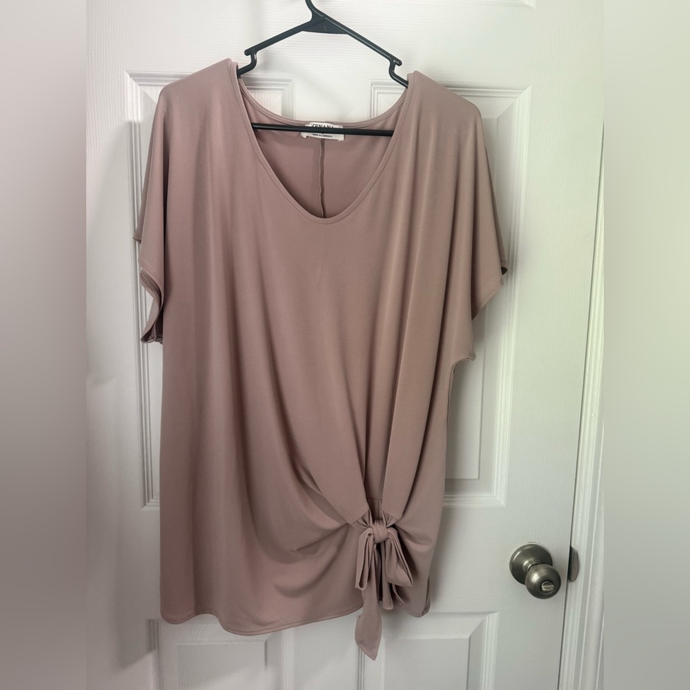 Lot of 3 tops, Zenana, Bow, NWOT, Size Large - Picture 3 of 4